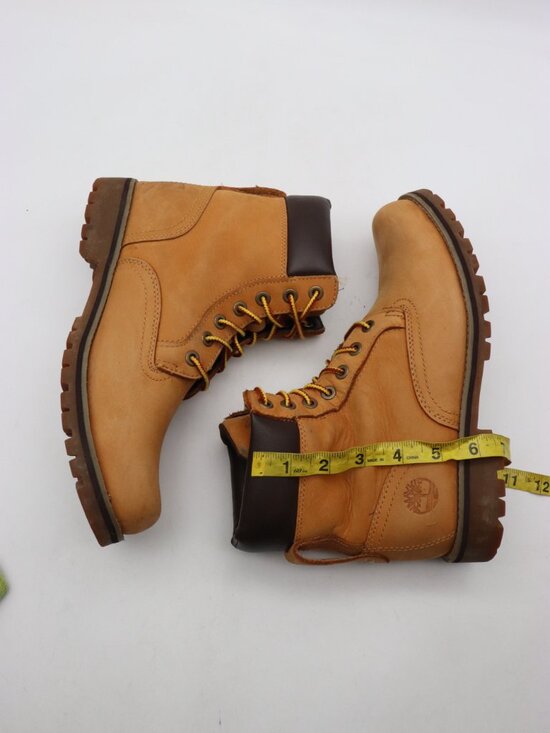 Timberland Newmarket Boot Men\'s Size 8 Wheat Nubuck Lace Up Boots
